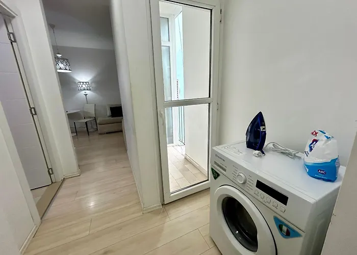 Lovely And Central Apartment - Easy And Efficient Check-In *