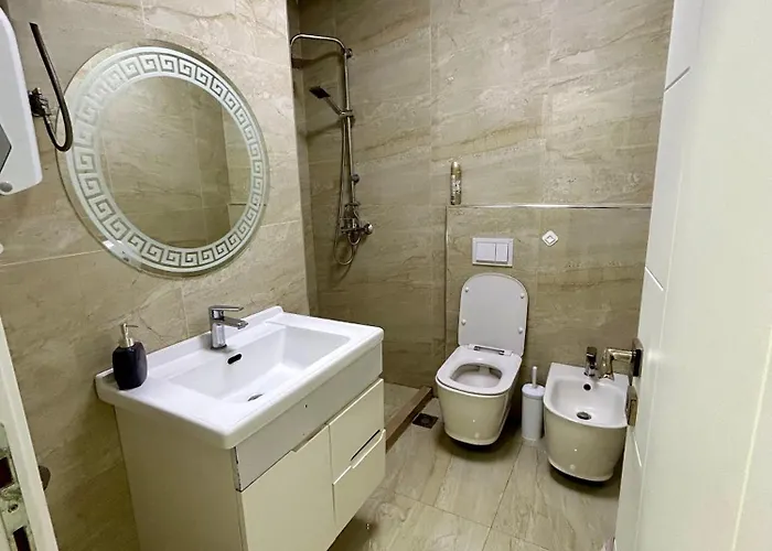 Lovely And Central Apartment - Easy And Efficient Check-In Appartamento